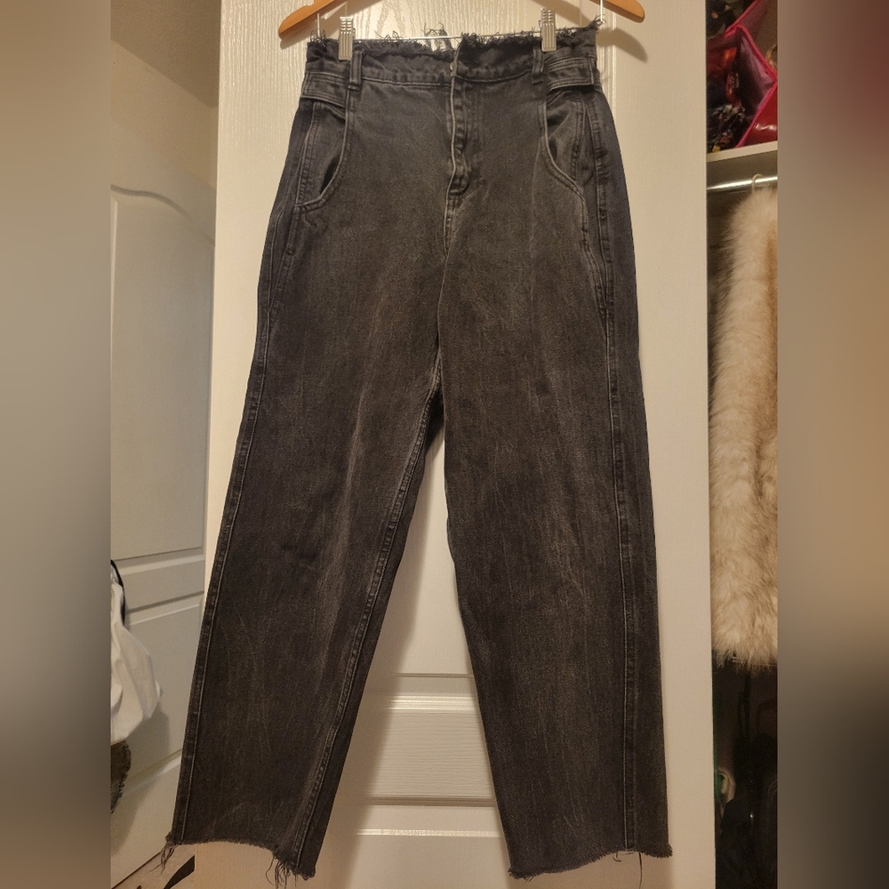 Zara wide leg distressed details black staple comfy jeans